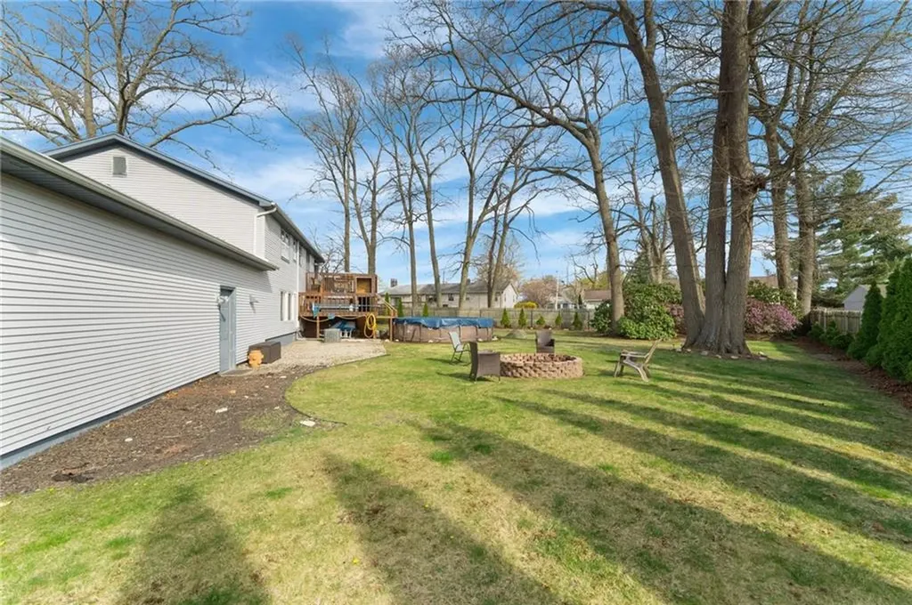 22 Freedom Court Johnston RI 02919