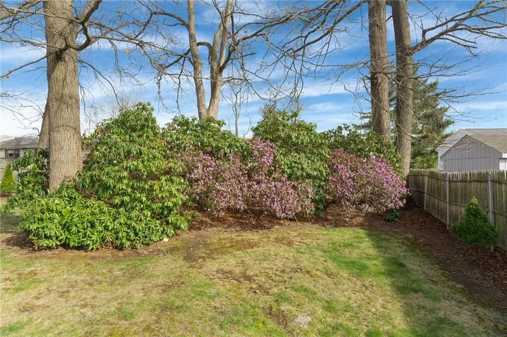 22 Freedom Court Johnston RI 02919