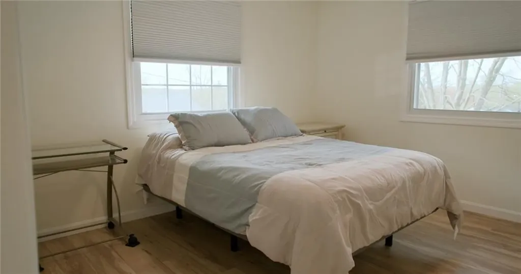 32 Wendy Way West Warwick RI 02893