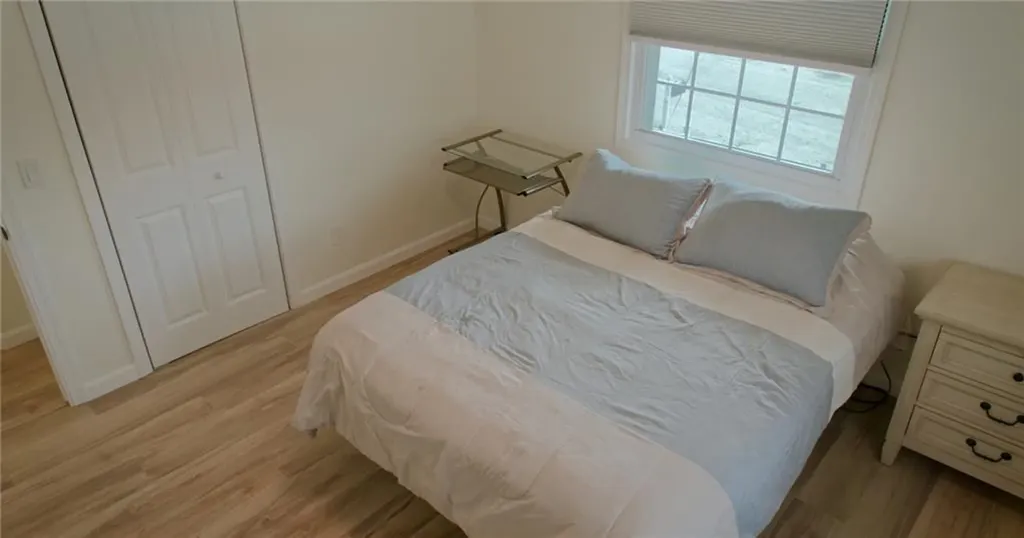 32 Wendy Way West Warwick RI 02893