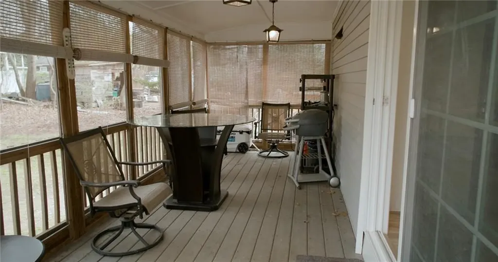 32 Wendy Way West Warwick RI 02893