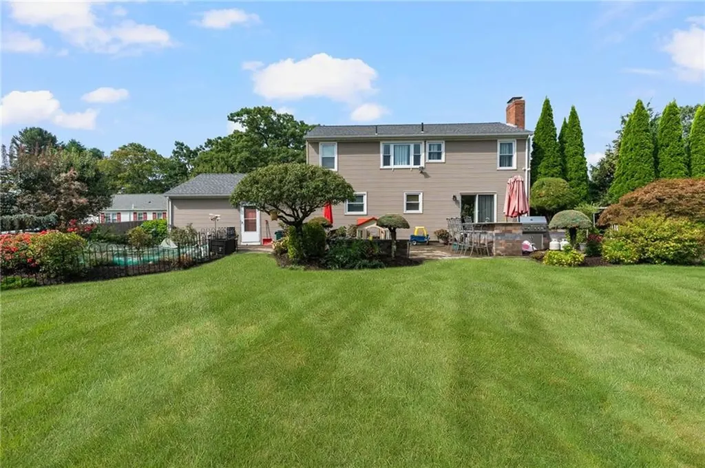 67 Peck Hill Road Johnston RI 02919