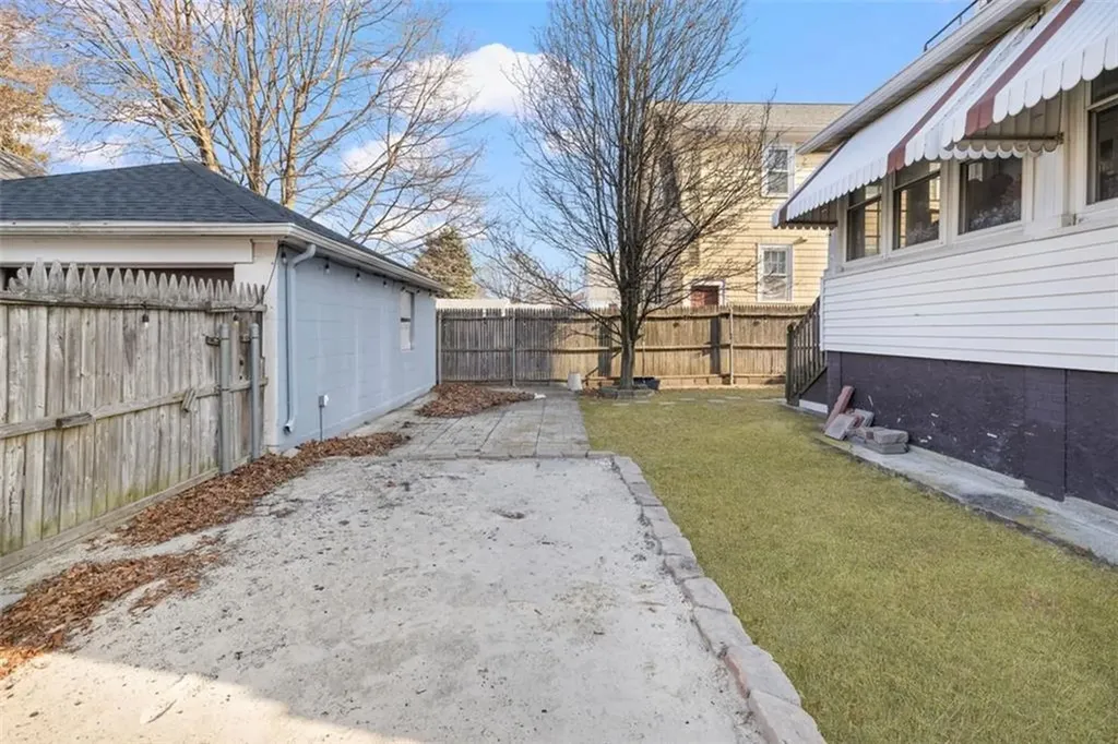 97 Stamford Avenue Providence RI 02907