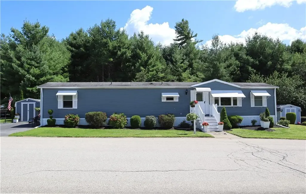31 Sherwood Valley Lane Coventry RI 02816