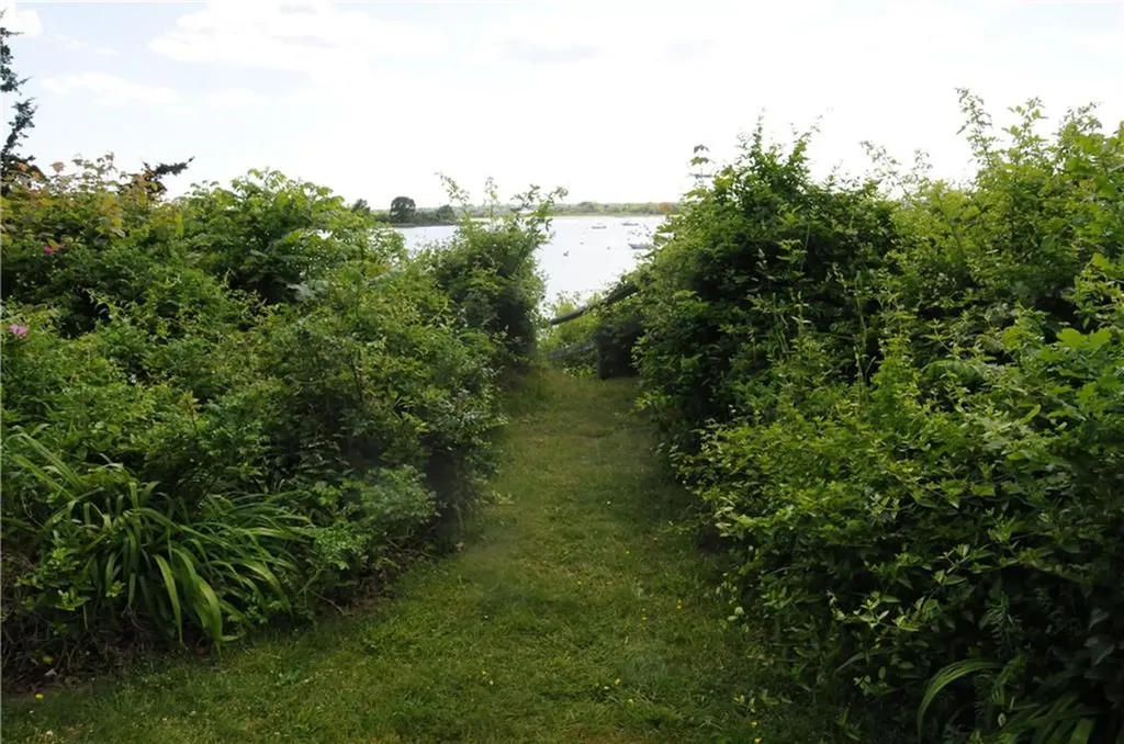 2 Westwood Road Jamestown RI 02835