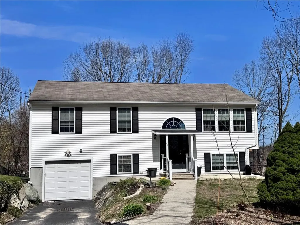 73 N Long Street Johnston RI 02919