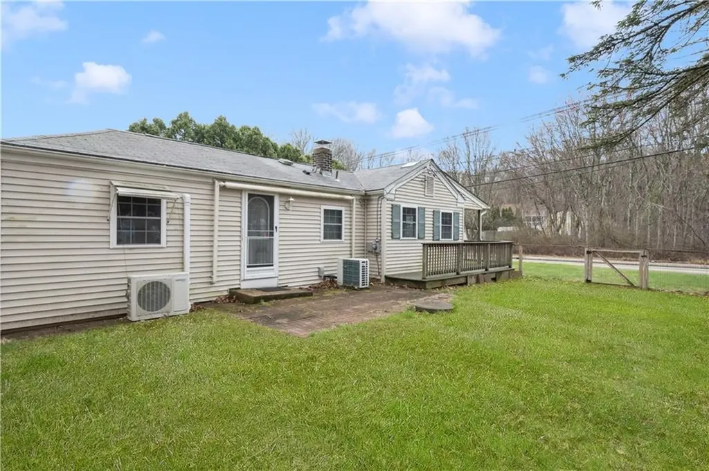 409 Knotty Oak Road Coventry RI 02816