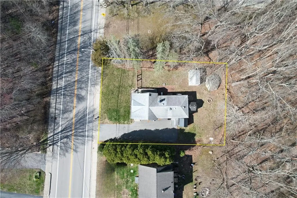 409 Knotty Oak Road Coventry RI 02816