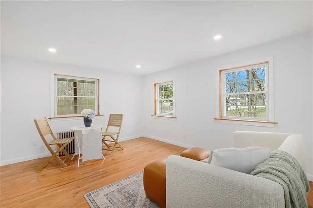 409 Knotty Oak Road Coventry RI 02816