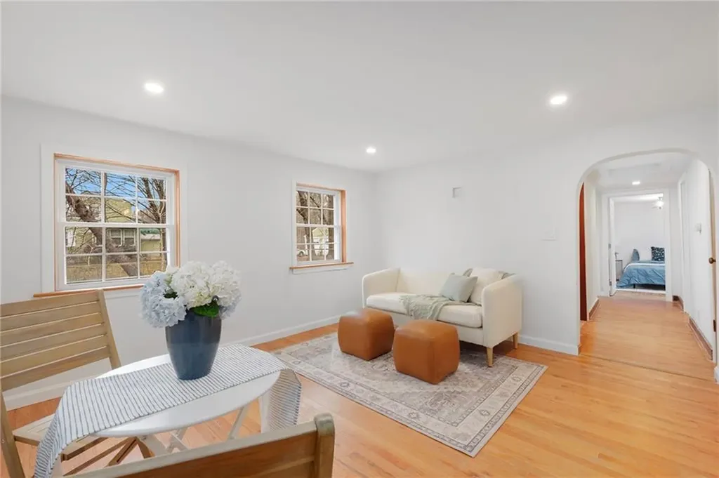 409 Knotty Oak Road Coventry RI 02816