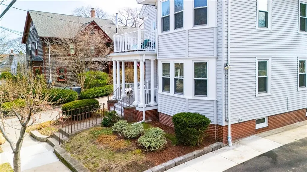 141 143 8th Street Providence RI 02906