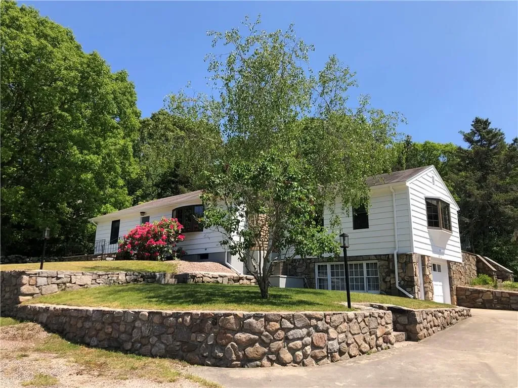 5 Myrtle Avenue Westerly RI 02891