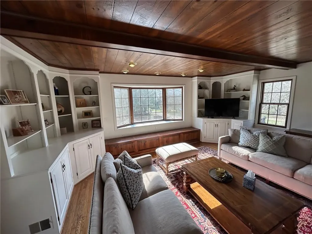 5 Myrtle Avenue Westerly RI 02891
