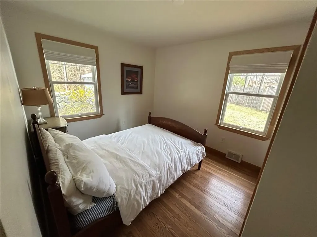 5 Myrtle Avenue Westerly RI 02891