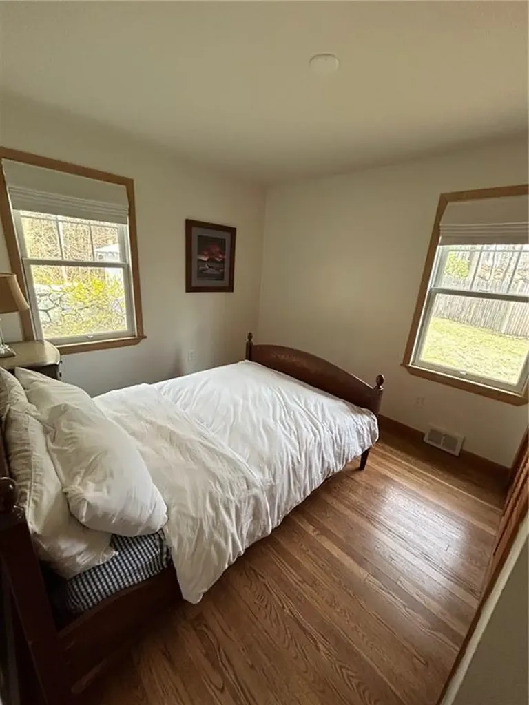 5 Myrtle Avenue Westerly RI 02891