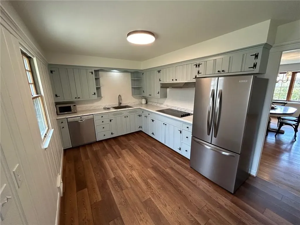 5 Myrtle Avenue Westerly RI 02891