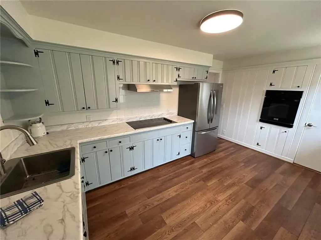 5 Myrtle Avenue Westerly RI 02891