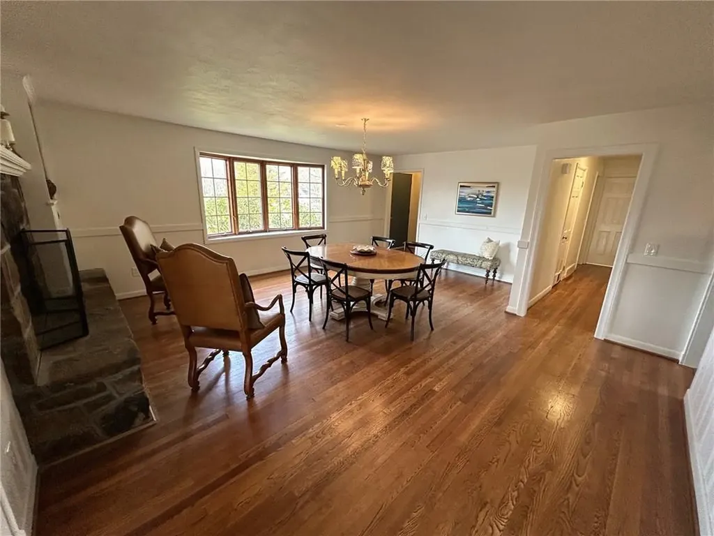 5 Myrtle Avenue Westerly RI 02891