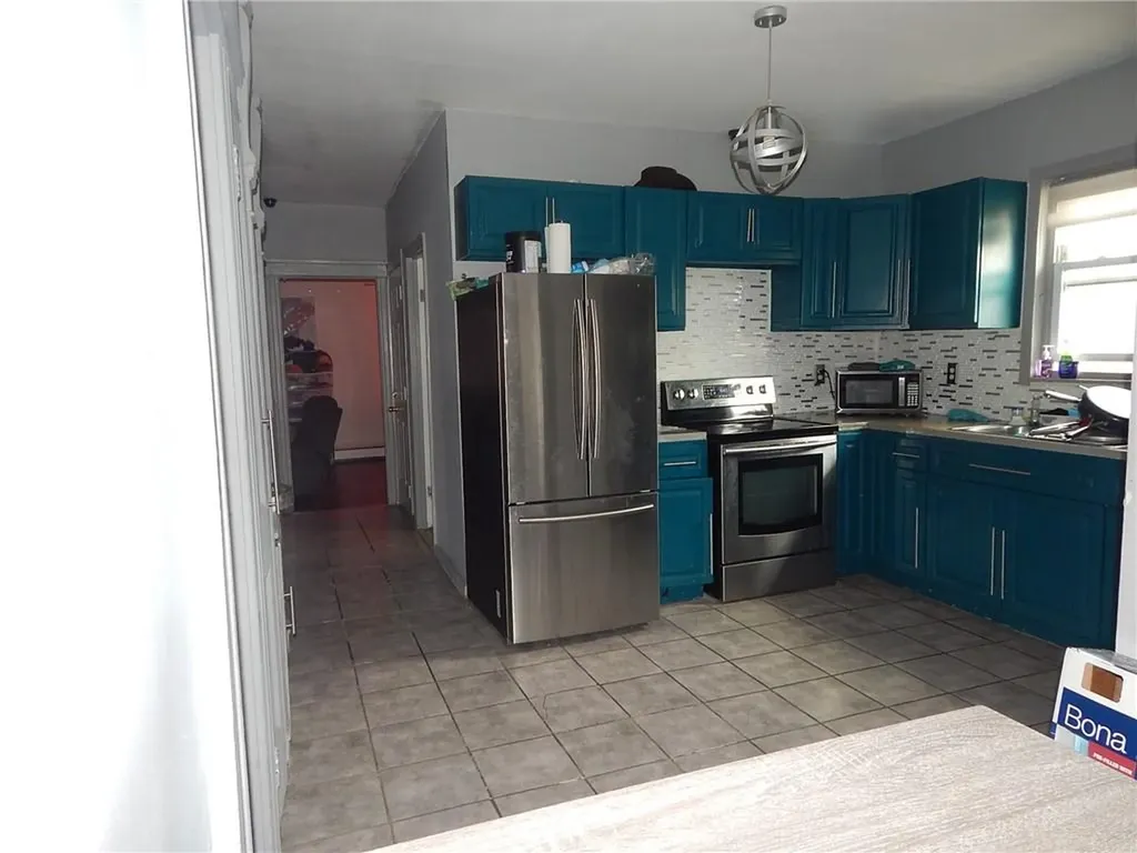 138 Admiral Street Providence RI 02908