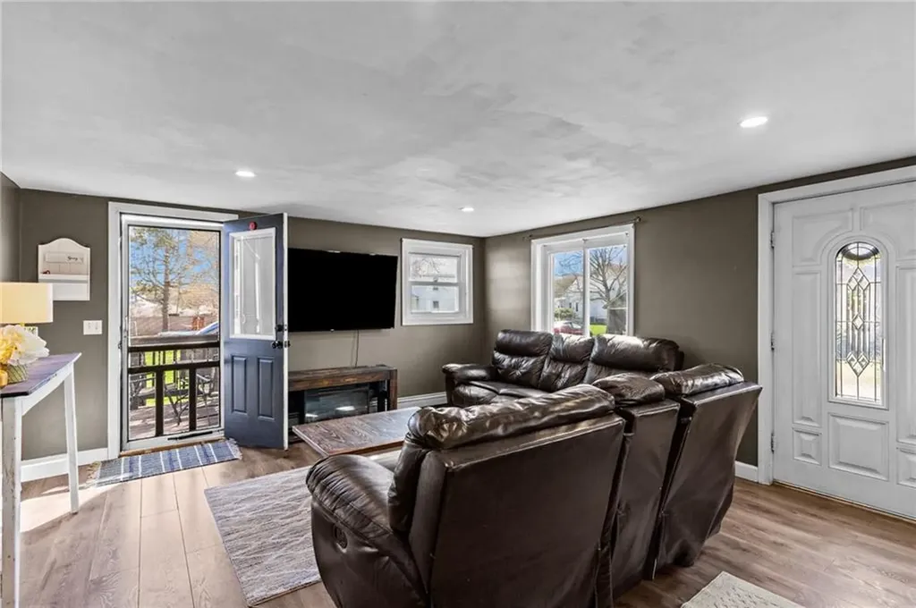 18 Mason Street West Warwick RI 02893