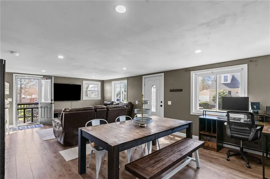 18 Mason Street West Warwick RI 02893