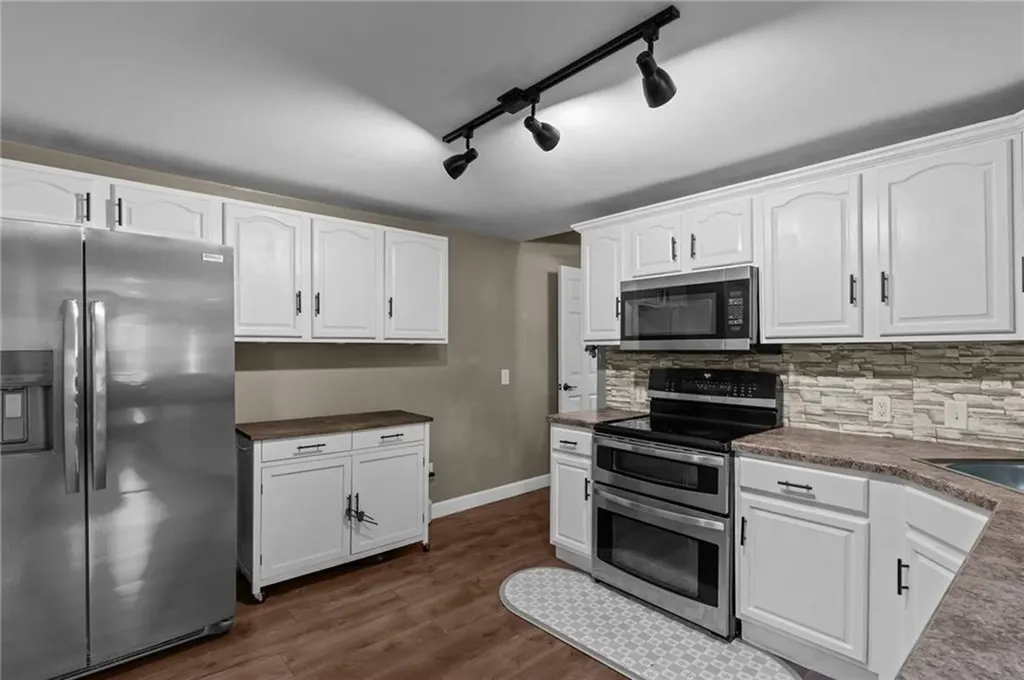 18 Mason Street West Warwick RI 02893