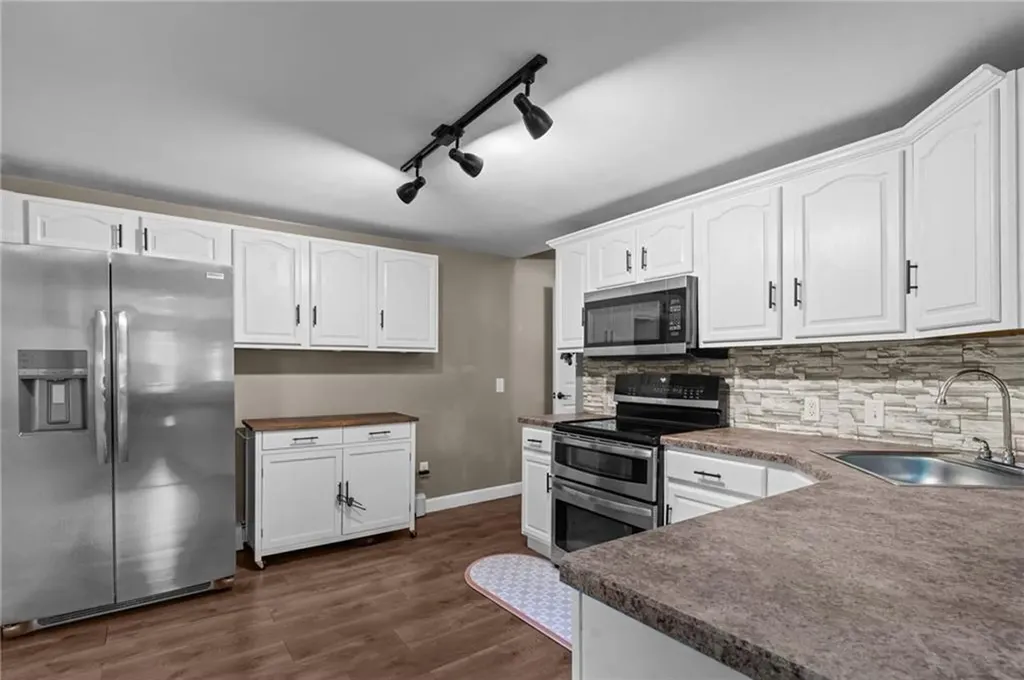 18 Mason Street West Warwick RI 02893