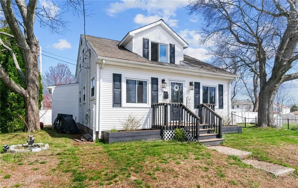 18 Mason Street West Warwick RI 02893