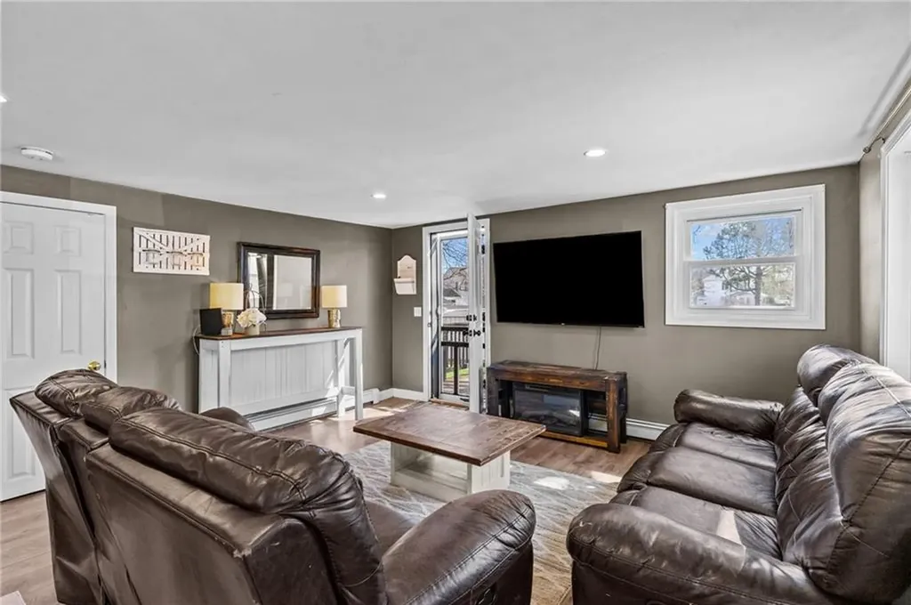 18 Mason Street West Warwick RI 02893