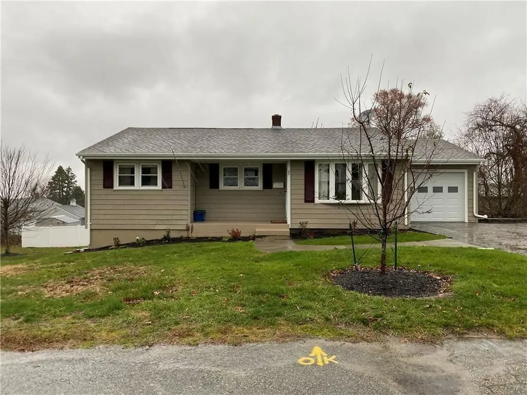 22 Seaview Court Tiverton RI 02878
