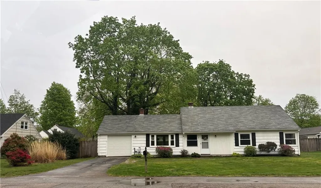 7 Sherbrook Road Barrington RI 02806