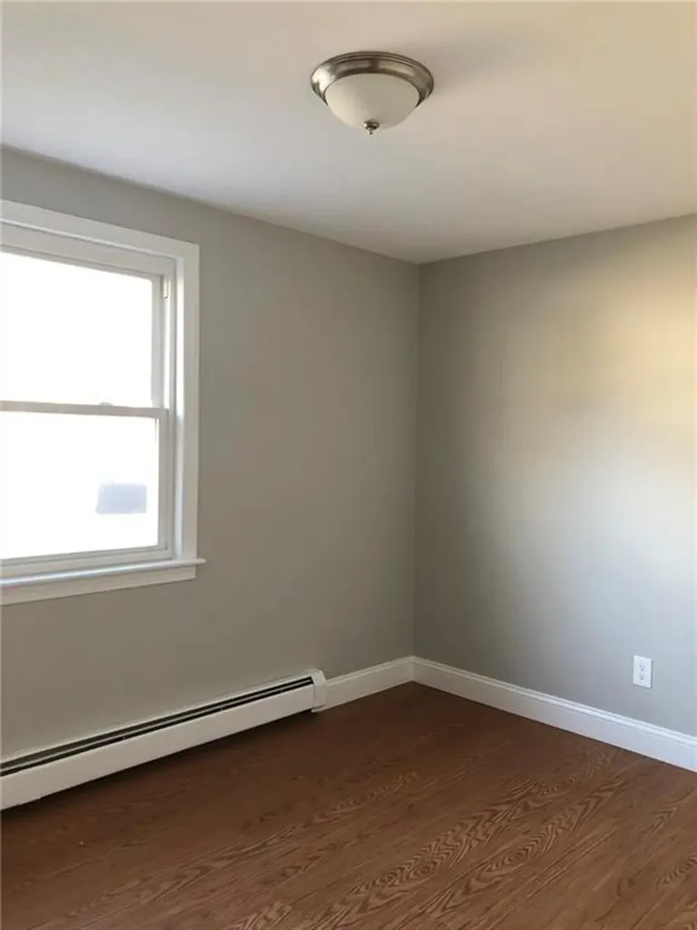 7 Sherbrook Road Barrington RI 02806