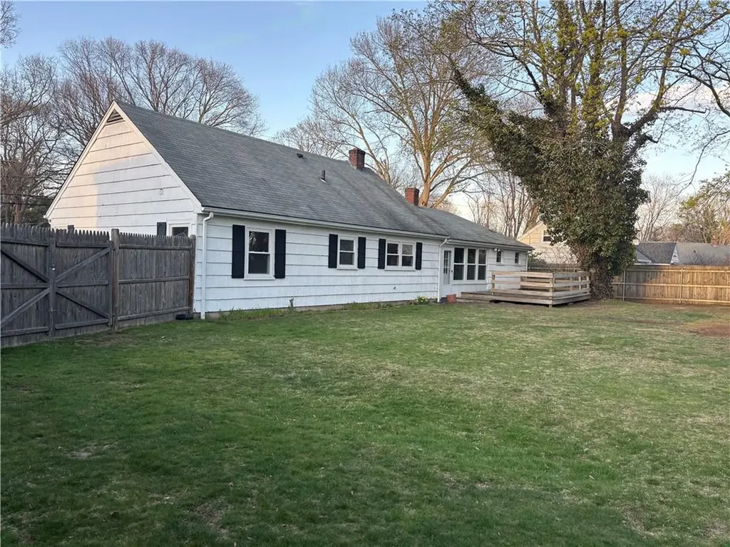 7 Sherbrook Road Barrington RI 02806
