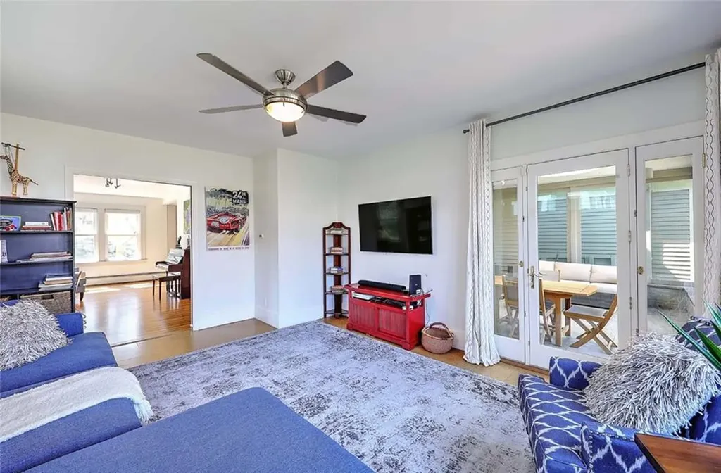 20 Alfred Stone Road Providence RI 02906