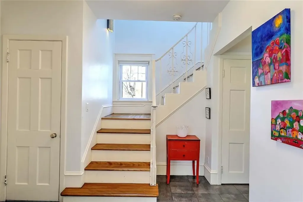 20 Alfred Stone Road Providence RI 02906