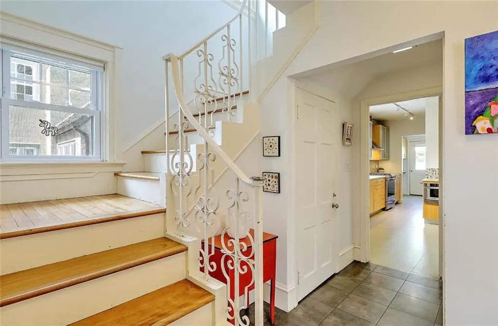 20 Alfred Stone Road Providence RI 02906