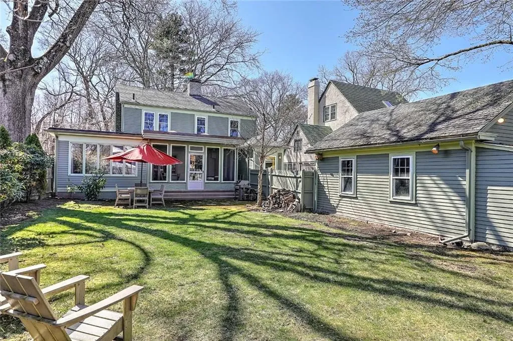 20 Alfred Stone Road Providence RI 02906