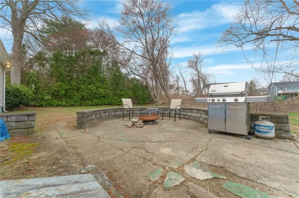 167 Myette Street Woonsocket RI 02895
