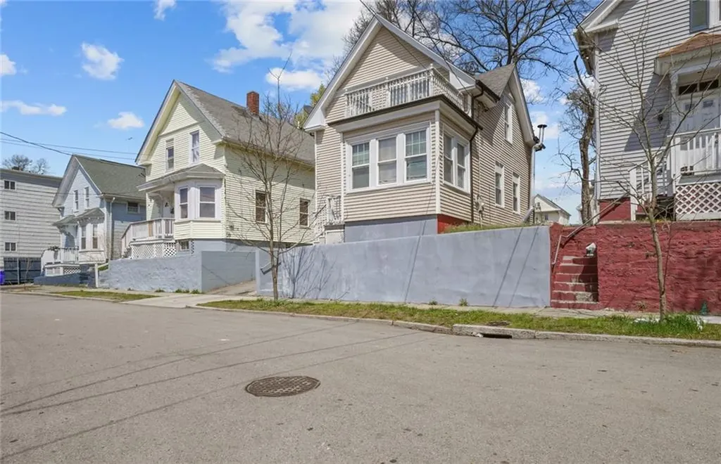 120 Emerson Street Providence RI 02907