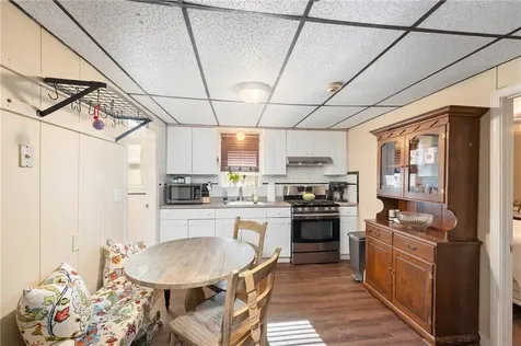 15 Thompson Street Warren RI 02885