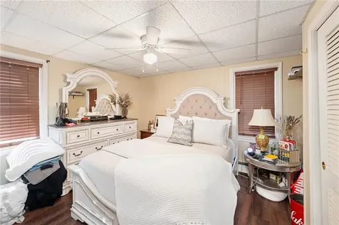 15 Thompson Street Warren RI 02885