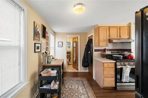 15 Thompson Street Warren RI 02885