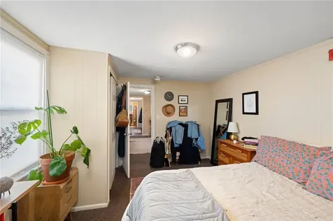 15 Thompson Street Warren RI 02885