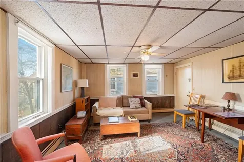 15 Thompson Street Warren RI 02885