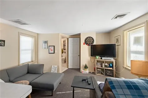 15 Thompson Street Warren RI 02885