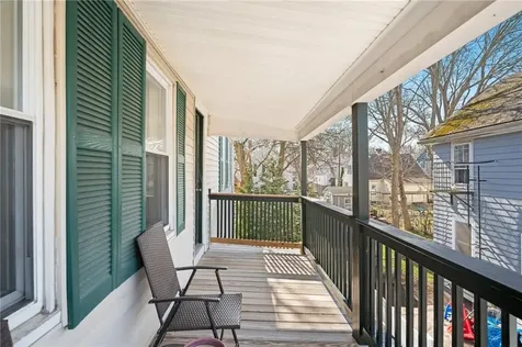 15 Thompson Street Warren RI 02885