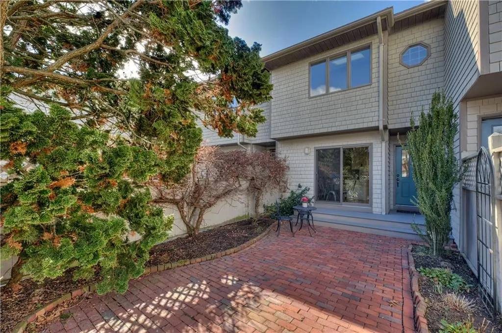 114 Windward Lane Bristol RI 02809