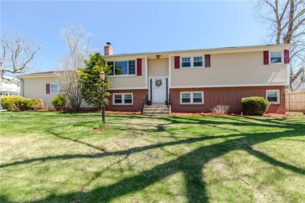 38 Autumn Street Cranston RI 02910
