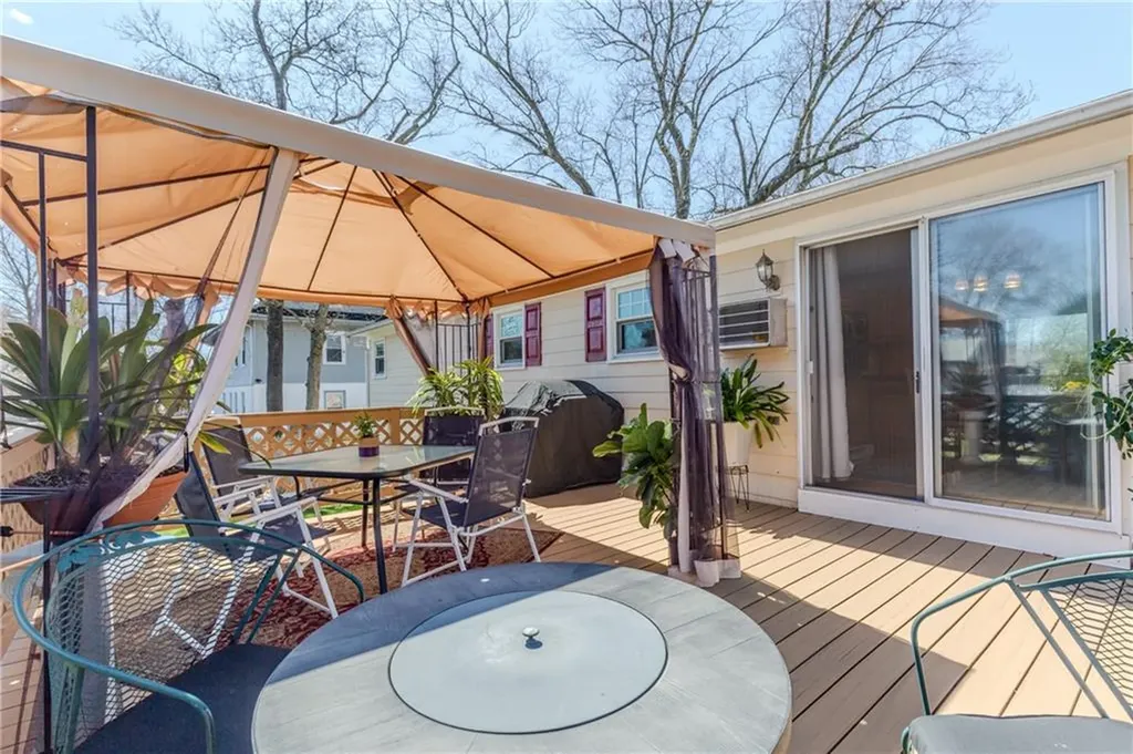 38 Autumn Street Cranston RI 02910