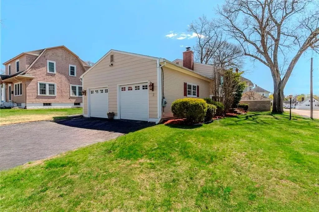 38 Autumn Street Cranston RI 02910